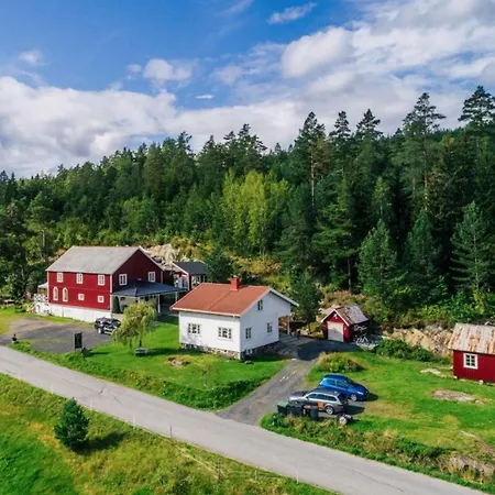 Luxury tent Glamping I Skogen- Miljogarden